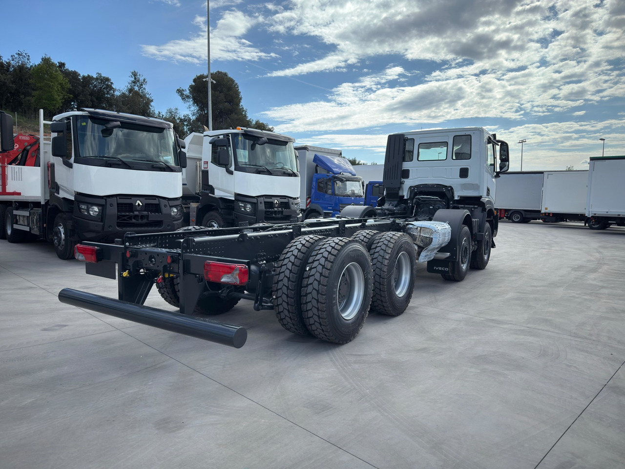 IVECO AD410T50 T-WAY 8x4 E6 (Chassis) - Šasija kravas automašīna: foto 5 IVECO AD410T50 T-WAY 8x4 E6 (Chassis) - Šasija kravas automašīna: foto 5