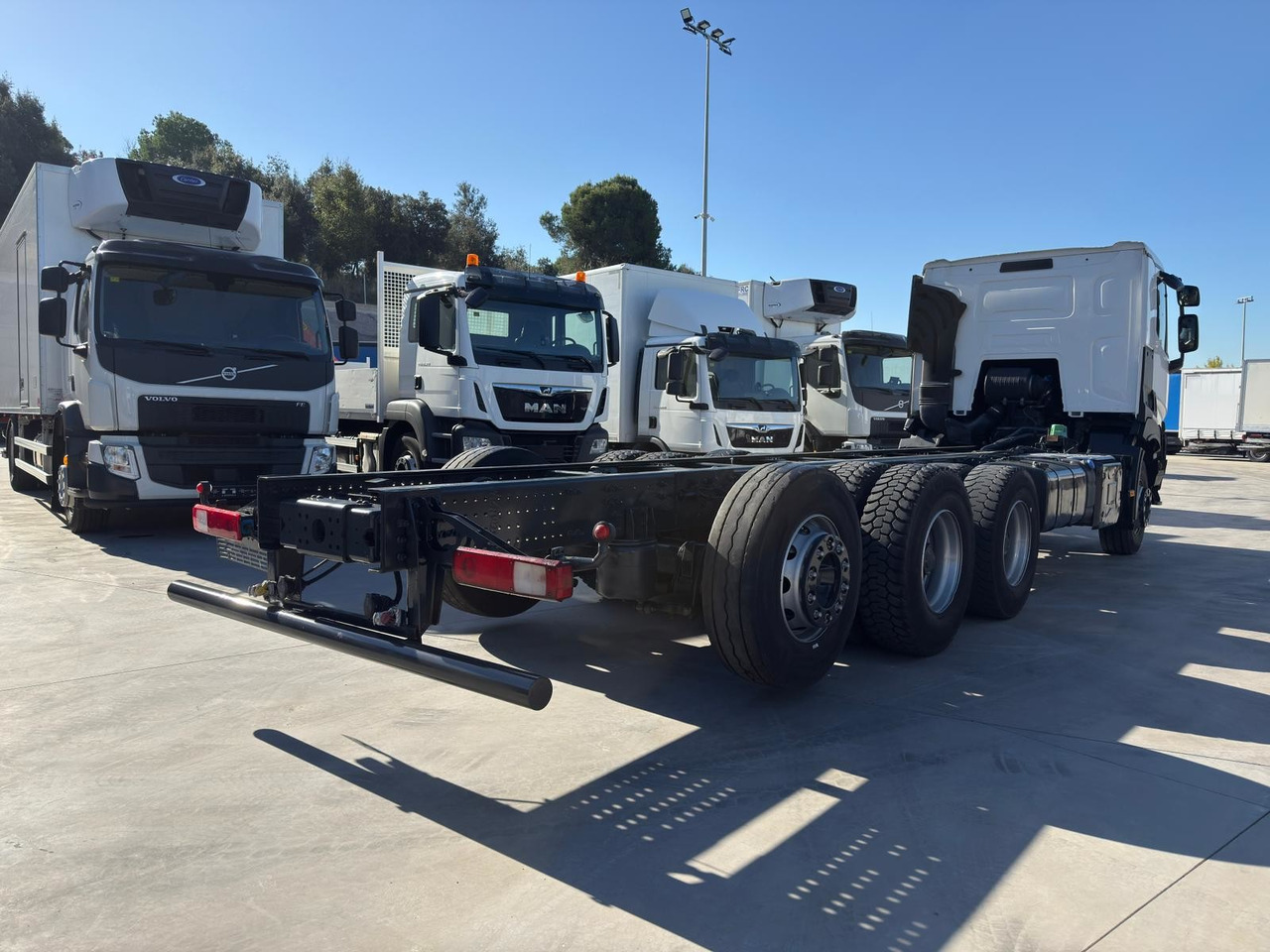 RENAULT C460 E6 (Chassis) - Šasija kravas automašīna: foto 3 RENAULT C460 E6 (Chassis) - Šasija kravas automašīna: foto 3