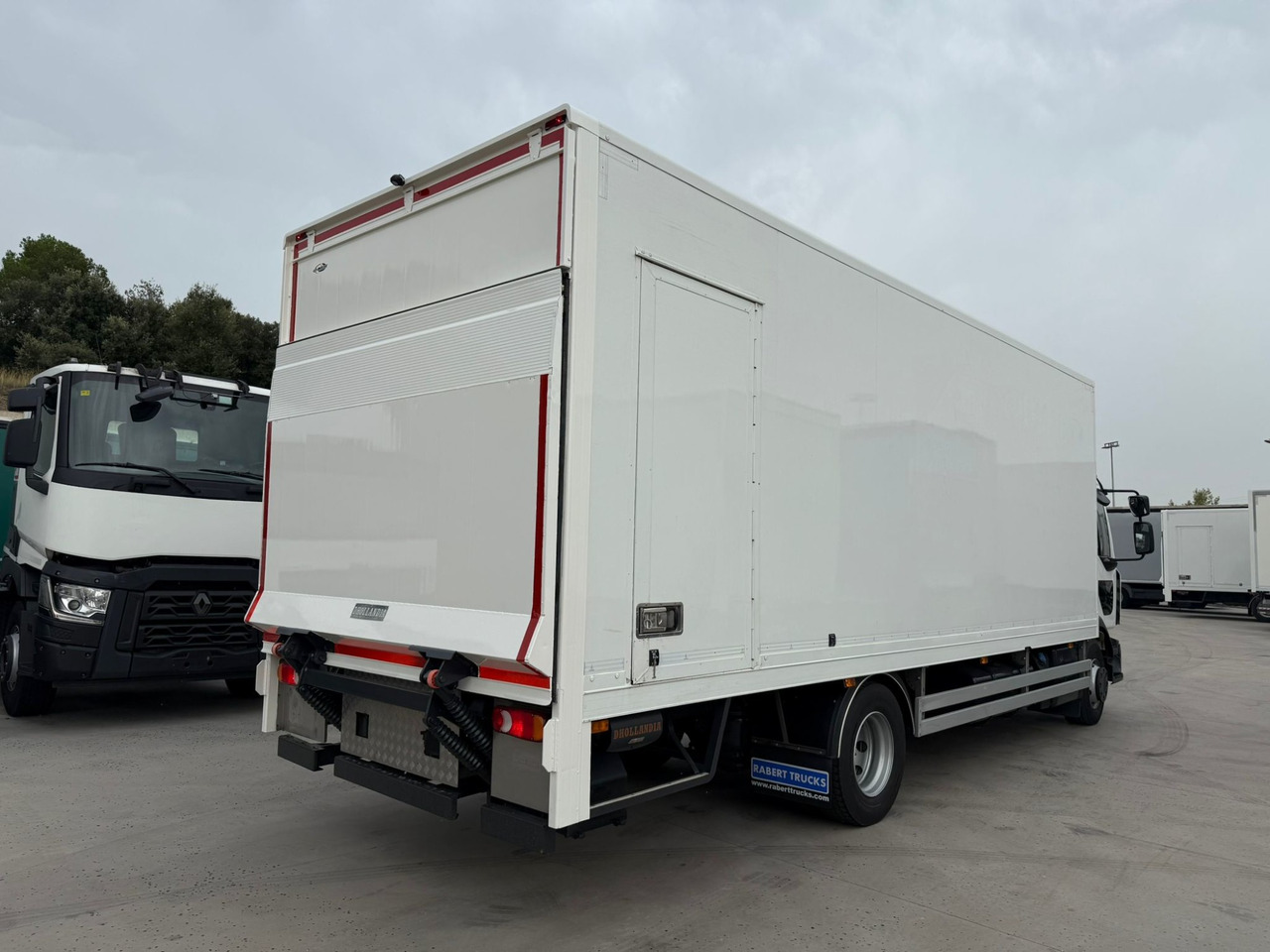 RENAULT D E6 (VAN) - Kravas automašīna ar slēgto virsbūvi: foto 3 RENAULT D E6 (VAN) - Kravas automašīna ar slēgto virsbūvi: foto 3