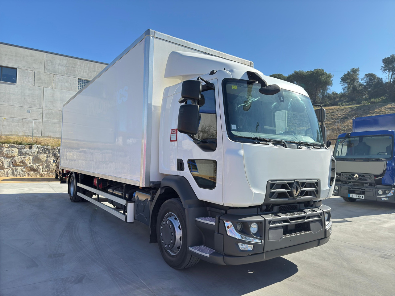 RENAULT D19.280 E6 (VAN) - Kravas automašīna ar slēgto virsbūvi: foto 2 RENAULT D19.280 E6 (VAN) - Kravas automašīna ar slēgto virsbūvi: foto 2