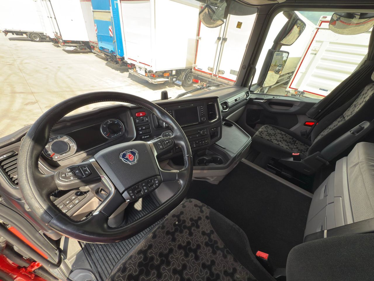 SCANIA R450 E6 (Chassis) - Šasija kravas automašīna: foto 5 SCANIA R450 E6 (Chassis) - Šasija kravas automašīna: foto 5