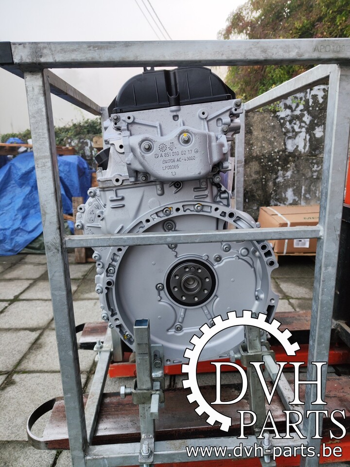 Jaunā Dzinējs - Komercauto Mercedes Sprinter 651.955: foto 6