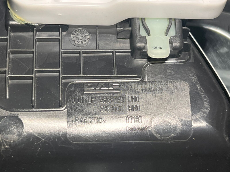 DAF XG - Virsbūve un ārpuse: foto 3 DAF XG - Virsbūve un ārpuse: foto 3