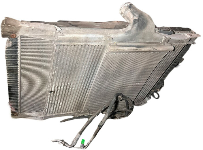 Iveco S-WAY - Radiators: foto 2 Iveco S-WAY - Radiators: foto 2