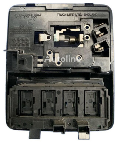 Mercedes-Benz ACTROS MP4 Euro 6 A9608200601 TRUCK-LITE cabin light - Gaismas/ Apgaismojums: foto 2 Mercedes-Benz ACTROS MP4 Euro 6 A9608200601 TRUCK-LITE cabin light - Gaismas/ Apgaismojums: foto 2