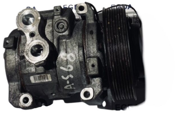 Mercedes-Benz Actros - Kondicioniera kompresors: foto 1 Mercedes-Benz Actros - Kondicioniera kompresors: foto 1