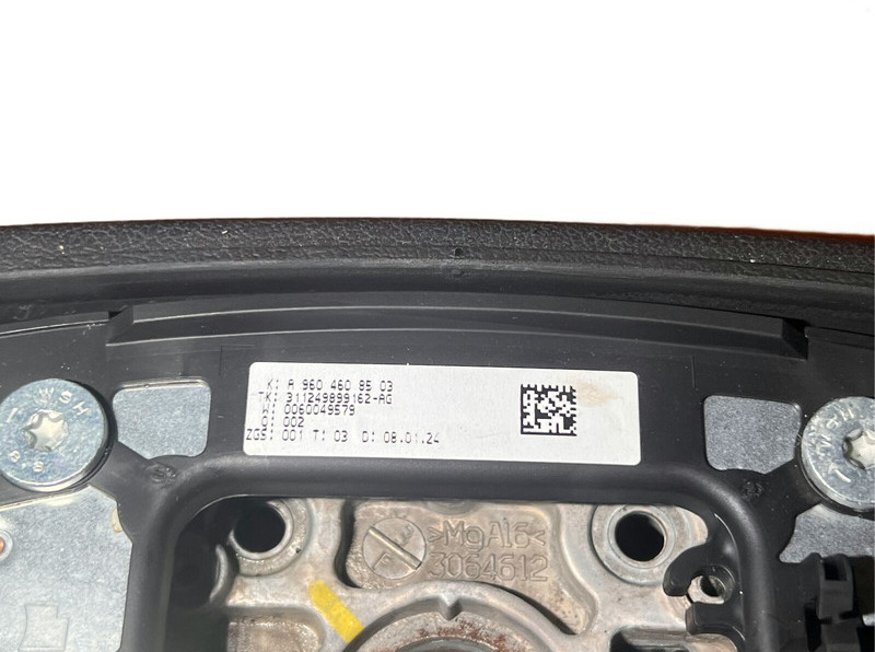 Mercedes-Benz MP5 - Stūre: foto 4 Mercedes-Benz MP5 - Stūre: foto 4