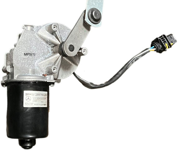 Mercedes-Benz MP5 - Stikla tīrītājs: foto 2 Mercedes-Benz MP5 - Stikla tīrītājs: foto 2