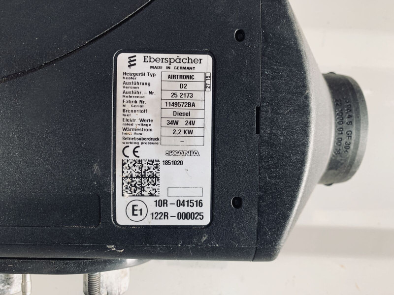 Scania 124 Airtronic Eberspächer - Apsilde/ Ventilācija: foto 2 Scania 124 Airtronic Eberspächer - Apsilde/ Ventilācija: foto 2