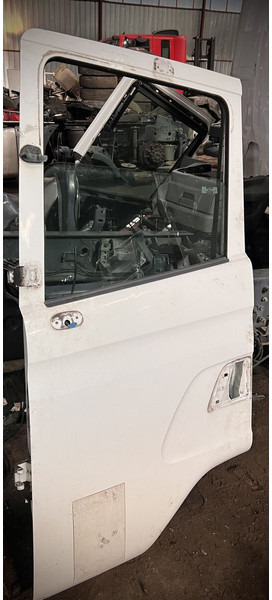 Scania Euro 6 - Durvis un rezerves daļas: foto 1 Scania Euro 6 - Durvis un rezerves daļas: foto 1