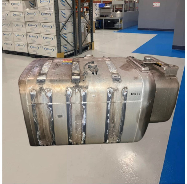 Scania  - Degvielas tvertne: foto 4 Scania  - Degvielas tvertne: foto 4