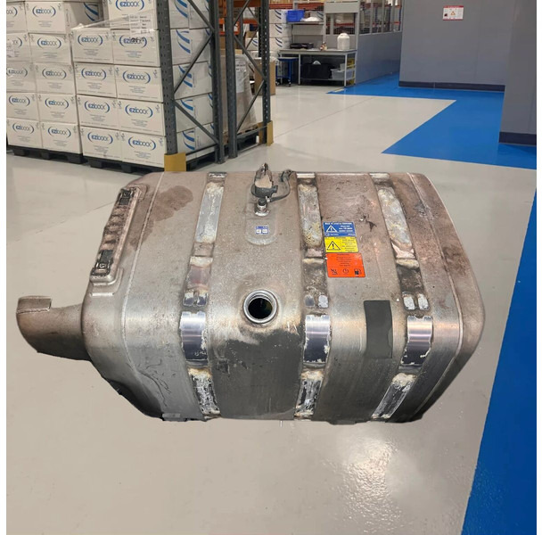 Scania  - Degvielas tvertne: foto 3 Scania  - Degvielas tvertne: foto 3