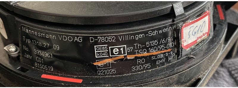 VDO Mannesmann - Mērinstrumentu panelis: foto 2 VDO Mannesmann - Mērinstrumentu panelis: foto 2