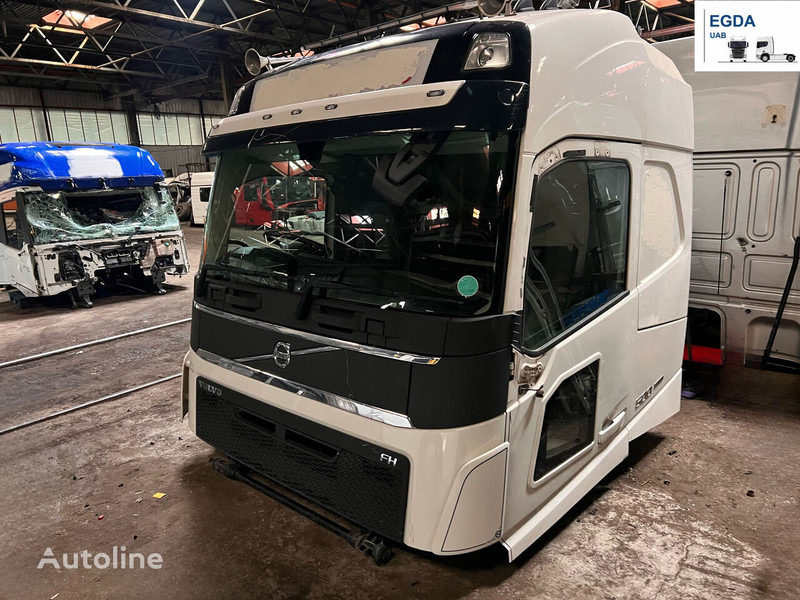 Volvo FH Left side doors - Durvis un rezerves daļas: foto 2 Volvo FH Left side doors - Durvis un rezerves daļas: foto 2