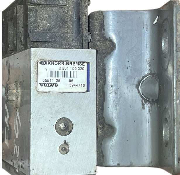 Volvo  - Vārsts: foto 2 Volvo  - Vārsts: foto 2