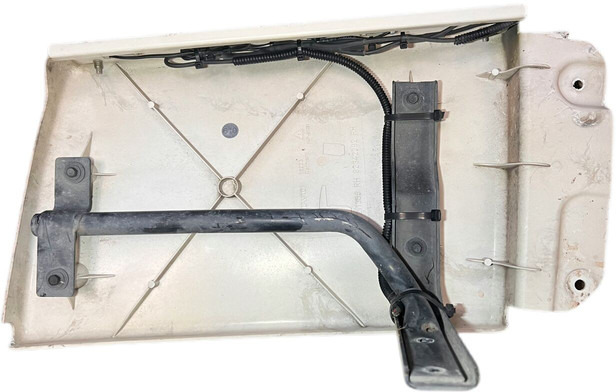 Volvo - Aerodinamika/ Spoileris: foto 3 Volvo - Aerodinamika/ Spoileris: foto 3