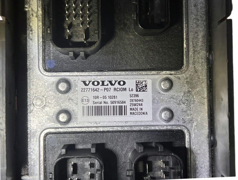 Volvo RCIOM - Elektroniskais vadības bloks (ECU): foto 3 Volvo RCIOM - Elektroniskais vadības bloks (ECU): foto 3