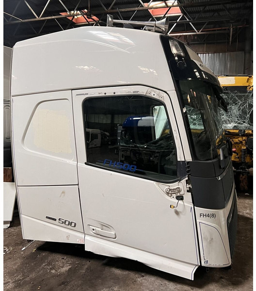 Volvo right side doors 2021 - Durvis un rezerves daļas: foto 1 Volvo right side doors 2021 - Durvis un rezerves daļas: foto 1