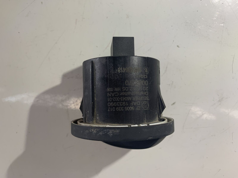 ZF CF85 - Mērinstrumentu panelis: foto 3 ZF CF85 - Mērinstrumentu panelis: foto 3