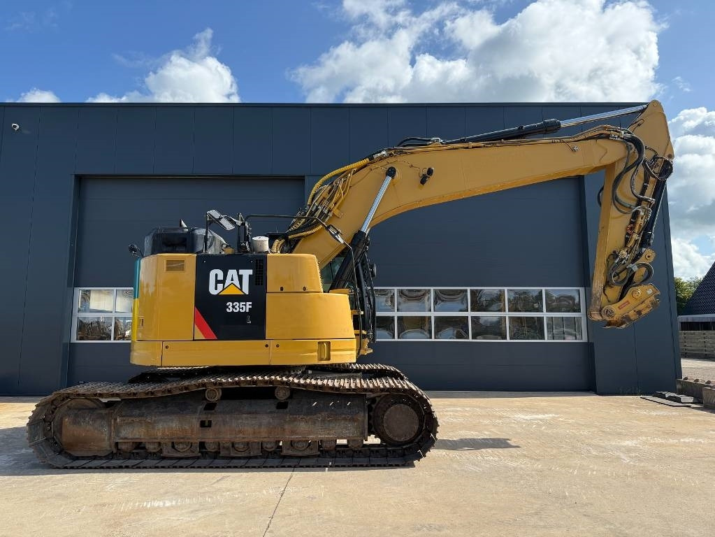CAT 335 F L CR  - Kāpurķēžu ekskavators: foto 2 CAT 335 F L CR  - Kāpurķēžu ekskavators: foto 2