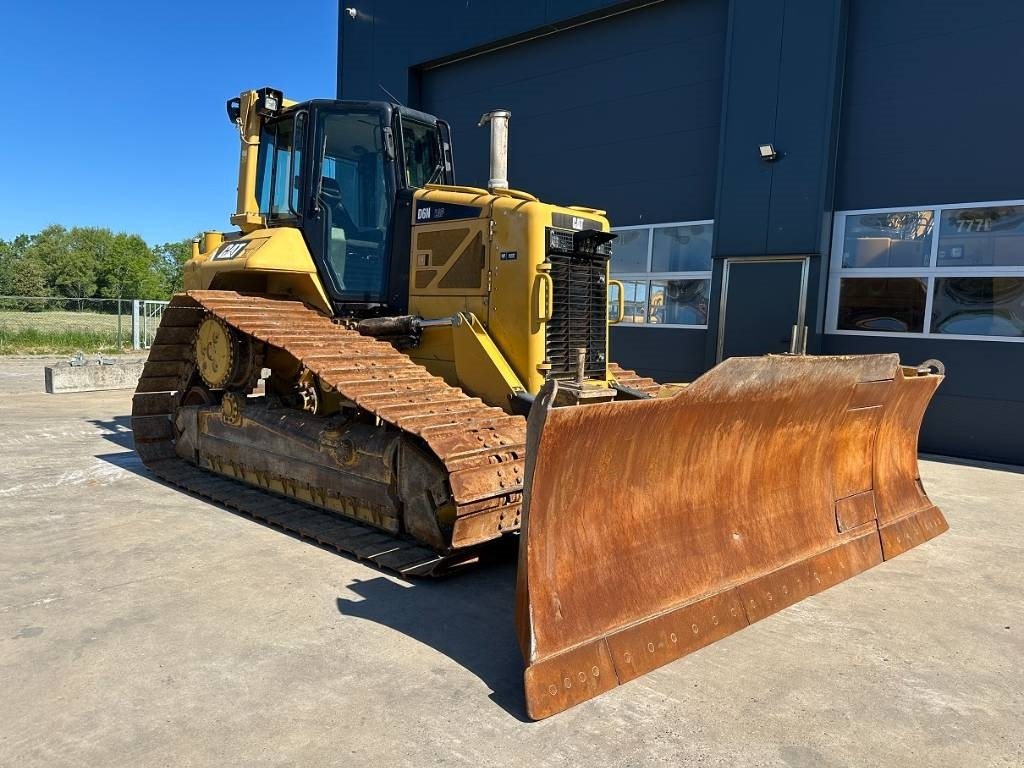 CAT D 6 N LGP - Buldozers: foto 2 CAT D 6 N LGP - Buldozers: foto 2