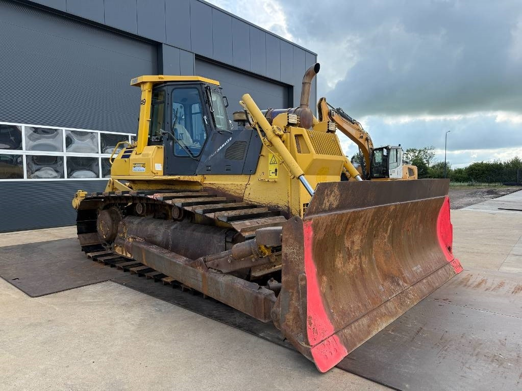 Komatsu D 65 PX-12 - Buldozers: foto 4 Komatsu D 65 PX-12 - Buldozers: foto 4