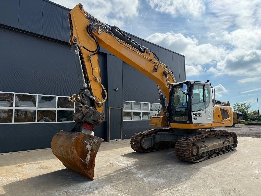 Liebherr R 922 LC - Kāpurķēžu ekskavators: foto 2 Liebherr R 922 LC - Kāpurķēžu ekskavators: foto 2
