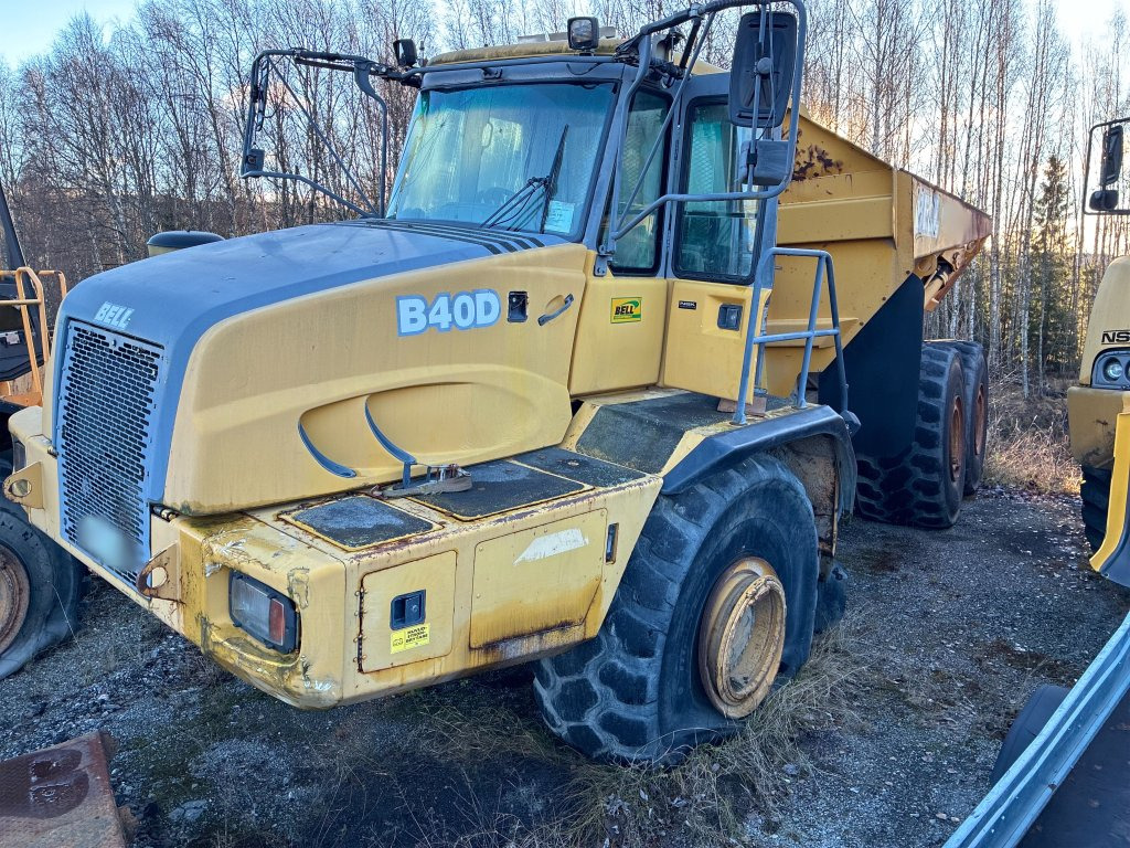 BELL B40D - Artikulētias pašizgāzējs: foto 1 BELL B40D - Artikulētias pašizgāzējs: foto 1