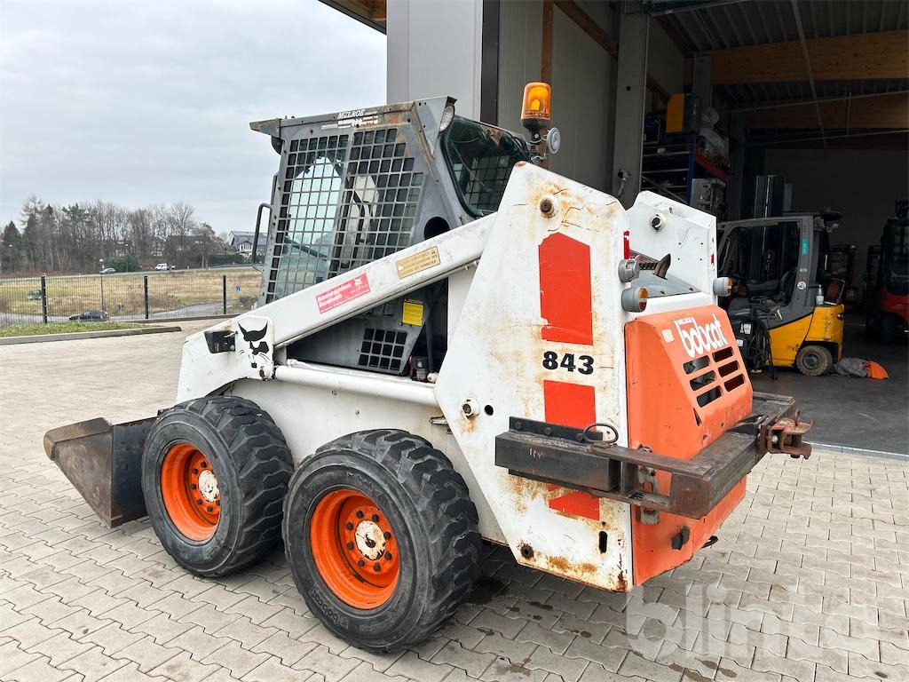 Bobcat 843 - Kompaktiekrāvējs: foto 4 Bobcat 843 - Kompaktiekrāvējs: foto 4