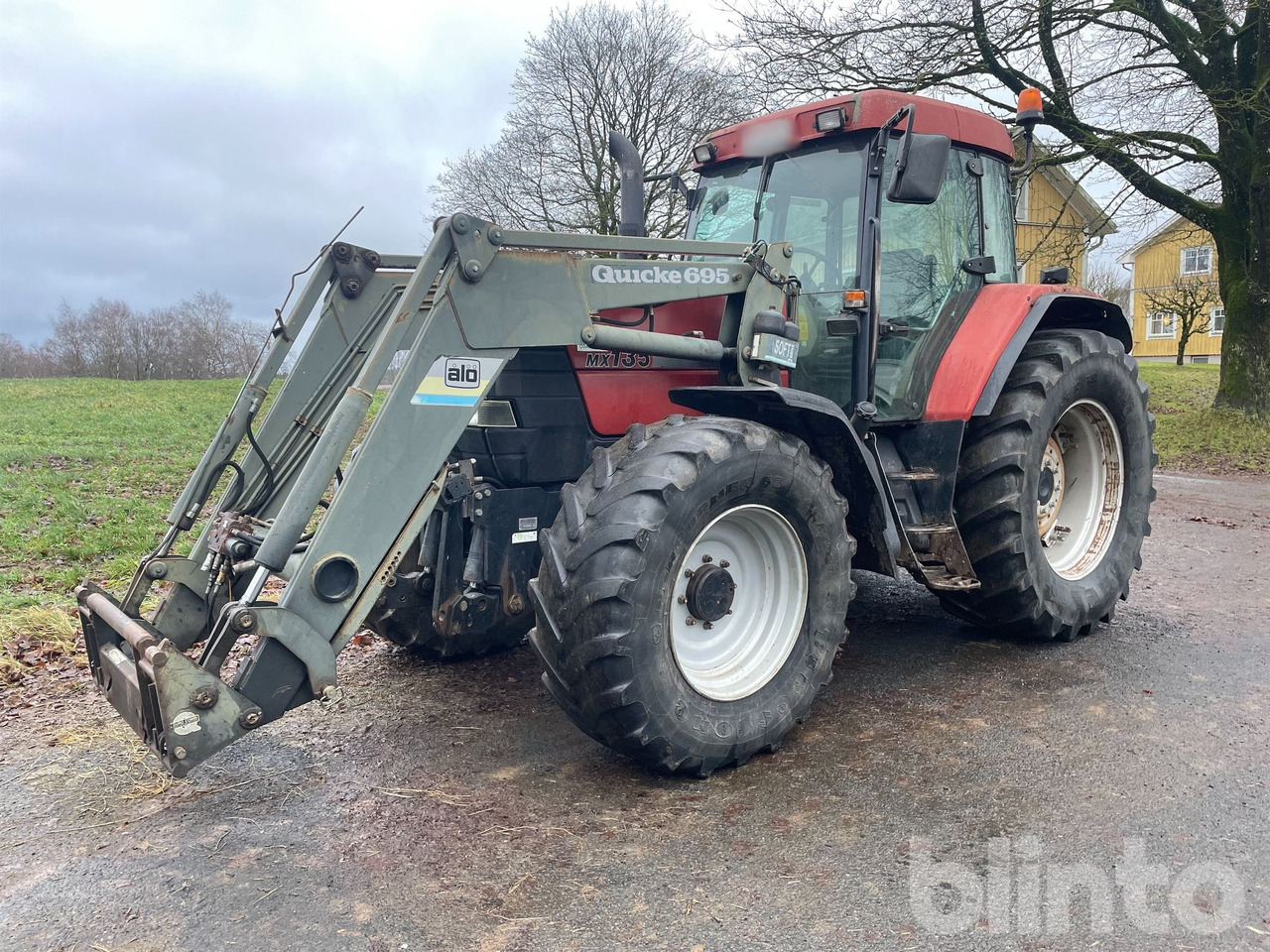 CASE IH MAXXUM MX135 - Traktors: foto 1 CASE IH MAXXUM MX135 - Traktors: foto 1