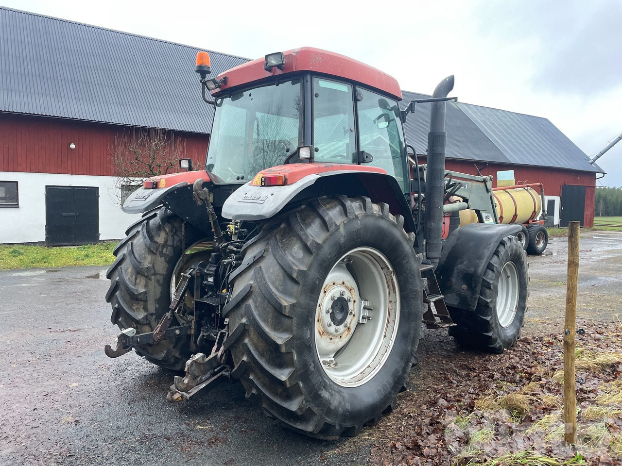 CASE IH MAXXUM MX135 - Traktors: foto 3 CASE IH MAXXUM MX135 - Traktors: foto 3