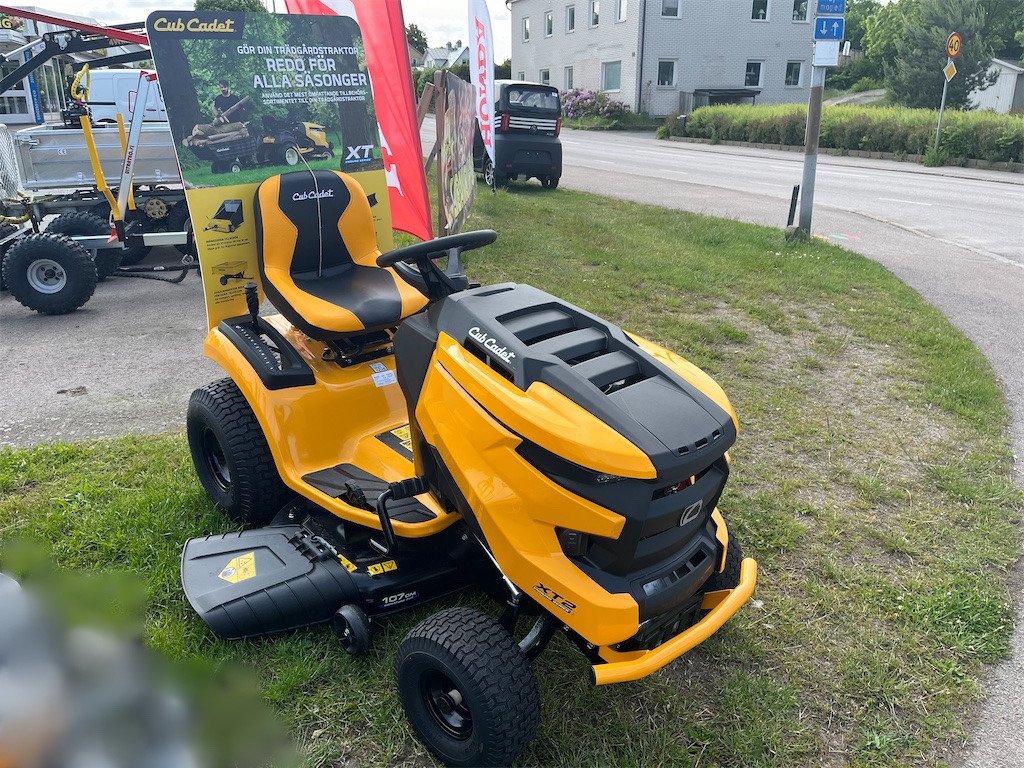 Cub Cadet XT2 PS107 - Zāles pļāvējs: foto 3 Cub Cadet XT2 PS107 - Zāles pļāvējs: foto 3
