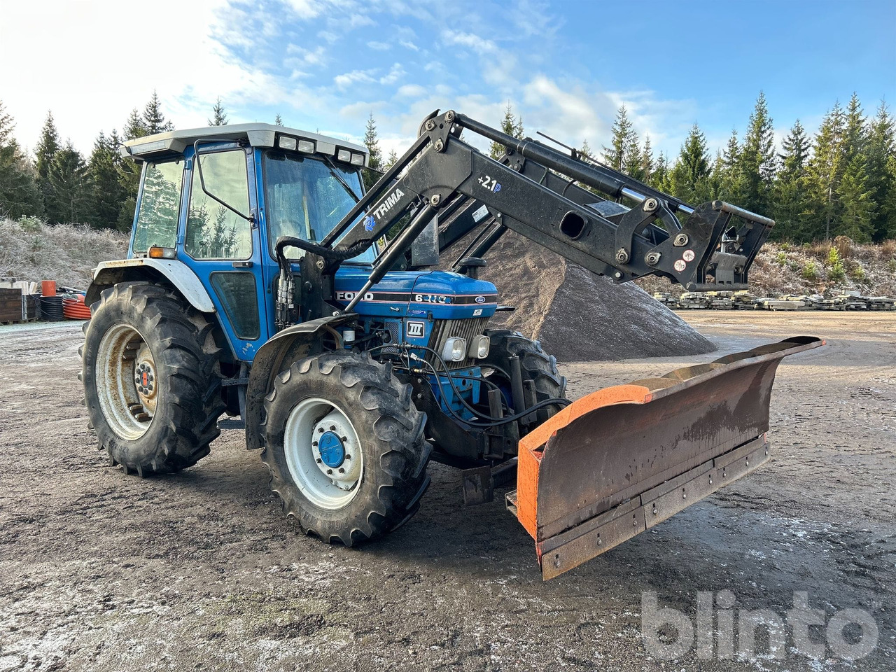 FORD 6410 4WD - Traktors: foto 1 FORD 6410 4WD - Traktors: foto 1