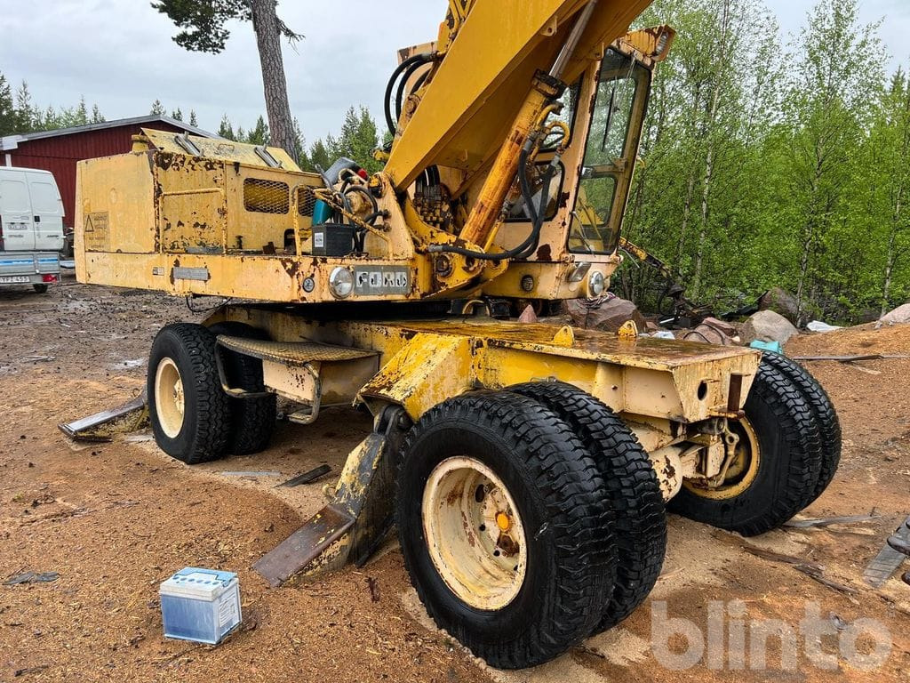 FORD - Riteņu ekskavators: foto 5 FORD - Riteņu ekskavators: foto 5