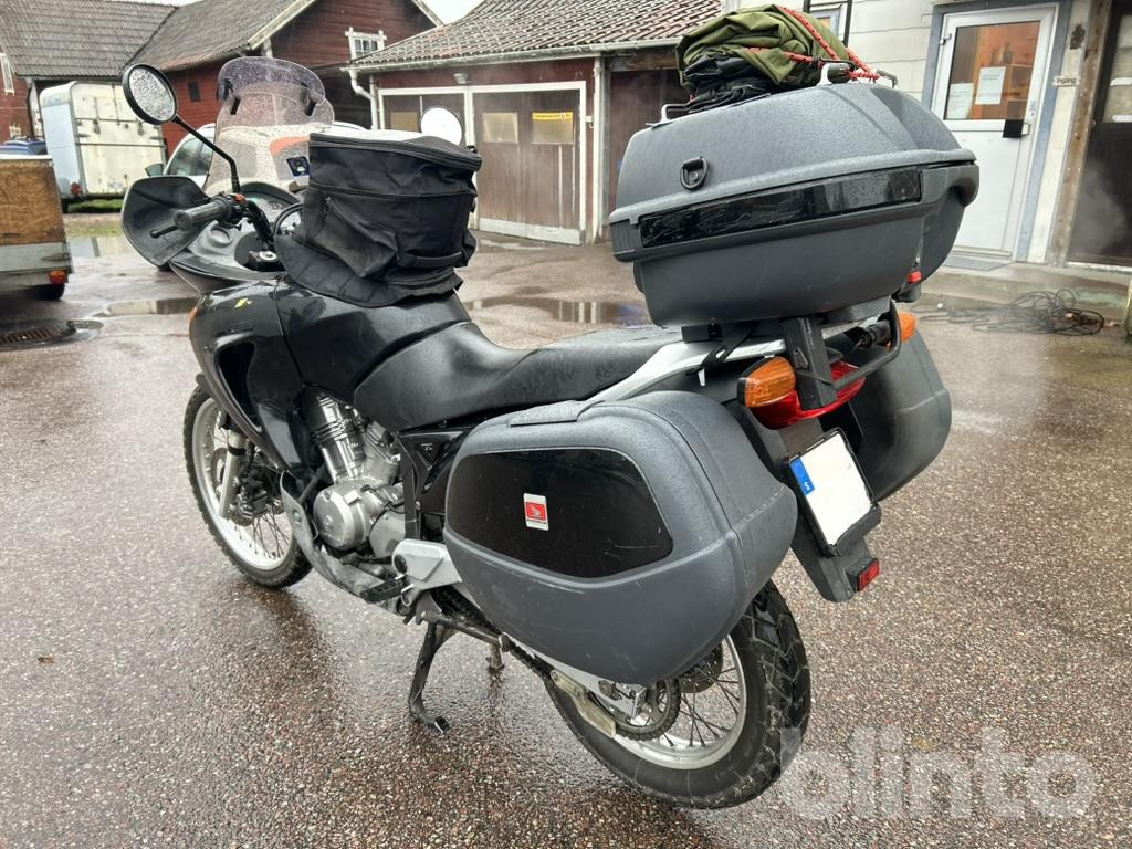 HONDA XL650V Transalp - Motocikls: foto 3 HONDA XL650V Transalp - Motocikls: foto 3