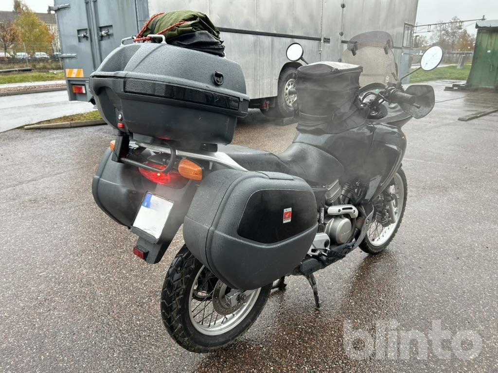 HONDA XL650V Transalp - Motocikls: foto 5 HONDA XL650V Transalp - Motocikls: foto 5