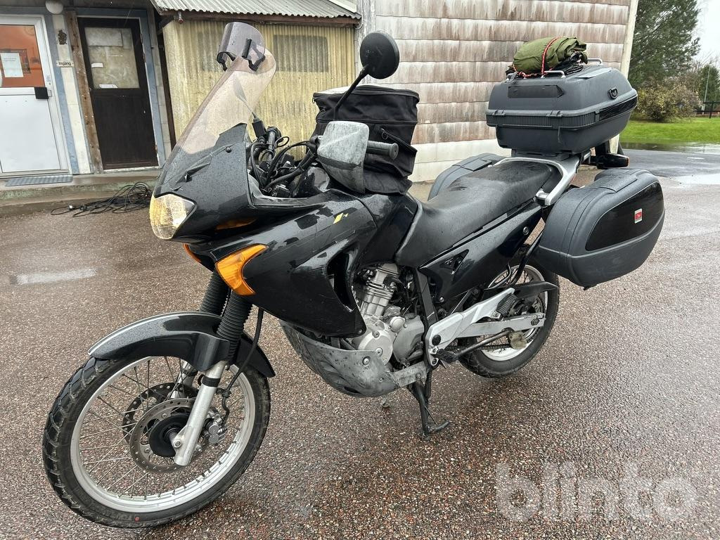 HONDA XL650V Transalp - Motocikls: foto 1 HONDA XL650V Transalp - Motocikls: foto 1