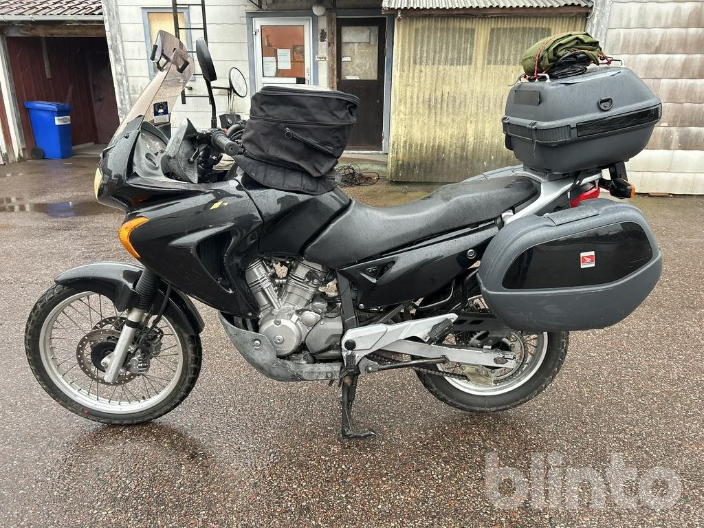 HONDA XL650V Transalp - Motocikls: foto 2 HONDA XL650V Transalp - Motocikls: foto 2