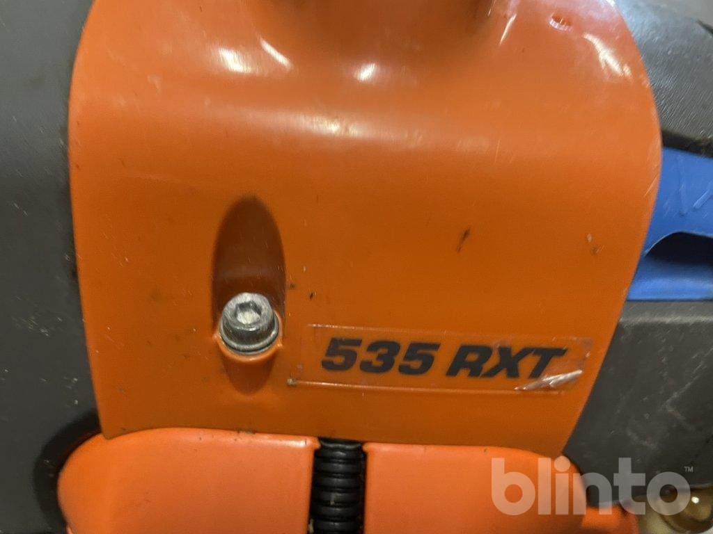 Husqvarna 525 RXT - Zāles pļāvējs: foto 4 Husqvarna 525 RXT - Zāles pļāvējs: foto 4