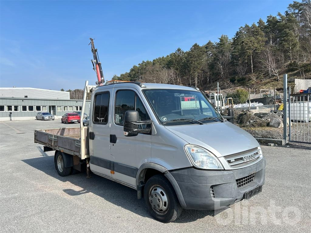 Iveco Daily 3.0HP - Automašīna ar kravas platformu, Kravas-pasažieru furgons: foto 4 Iveco Daily 3.0HP - Automašīna ar kravas platformu, Kravas-pasažieru furgons: foto 4