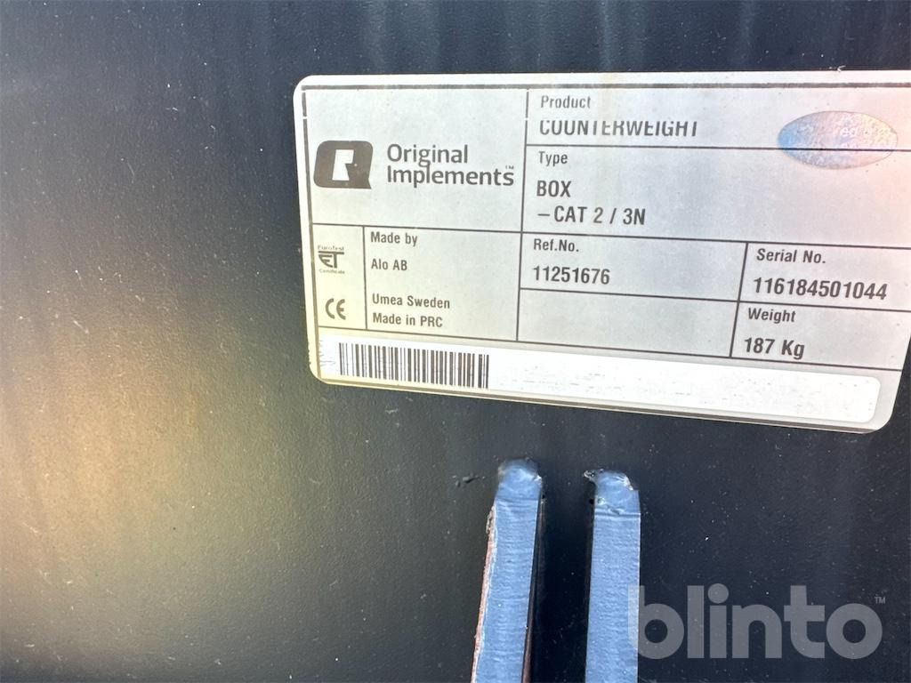 Traktors JOHN DEERE 2130: foto 30