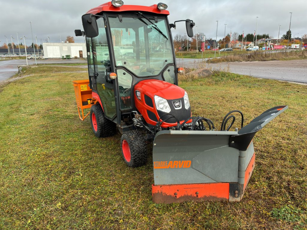 KIOTI CS 2610 - Traktors: foto 3 KIOTI CS 2610 - Traktors: foto 3