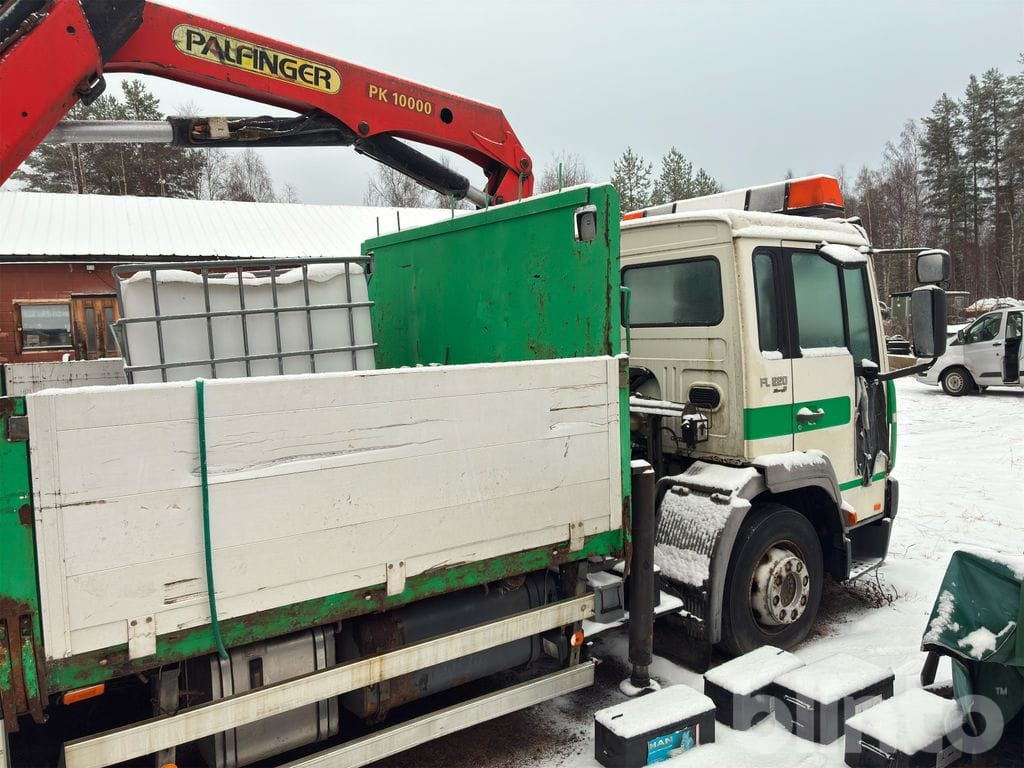 VOLVO FL 615H 4X2 - Kravas automašīna: foto 4 VOLVO FL 615H 4X2 - Kravas automašīna: foto 4