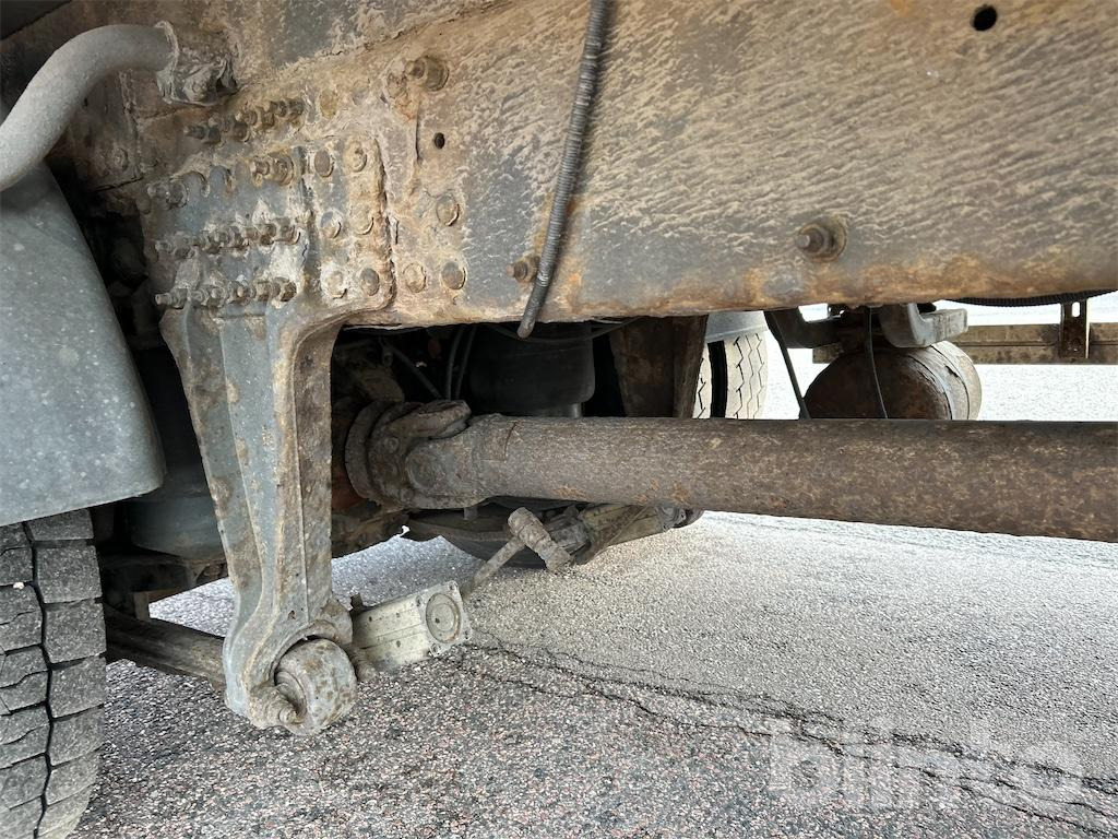 Kravas automašīna VOLVO FM-340 4X2: foto 35