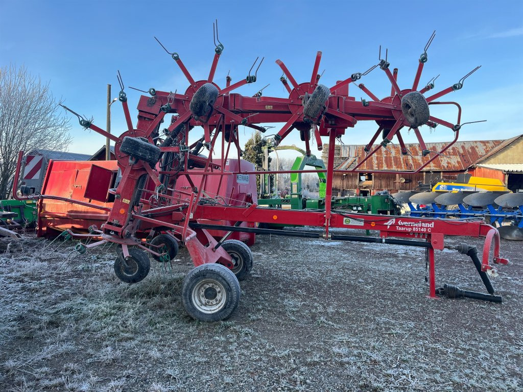 Kverneland Taarup 85140C - Vālotājs/ Ārdītājs: foto 4 Kverneland Taarup 85140C - Vālotājs/ Ārdītājs: foto 4