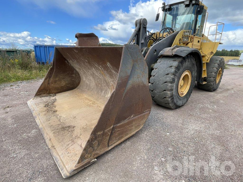 L180 c med skopa - Riteņu iekrāvējs: foto 3 L180 c med skopa - Riteņu iekrāvējs: foto 3