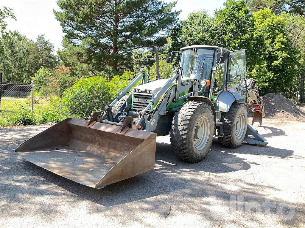 Lännen 8600 E - Ekskavators-iekrāvējs: foto 2 Lännen 8600 E - Ekskavators-iekrāvējs: foto 2