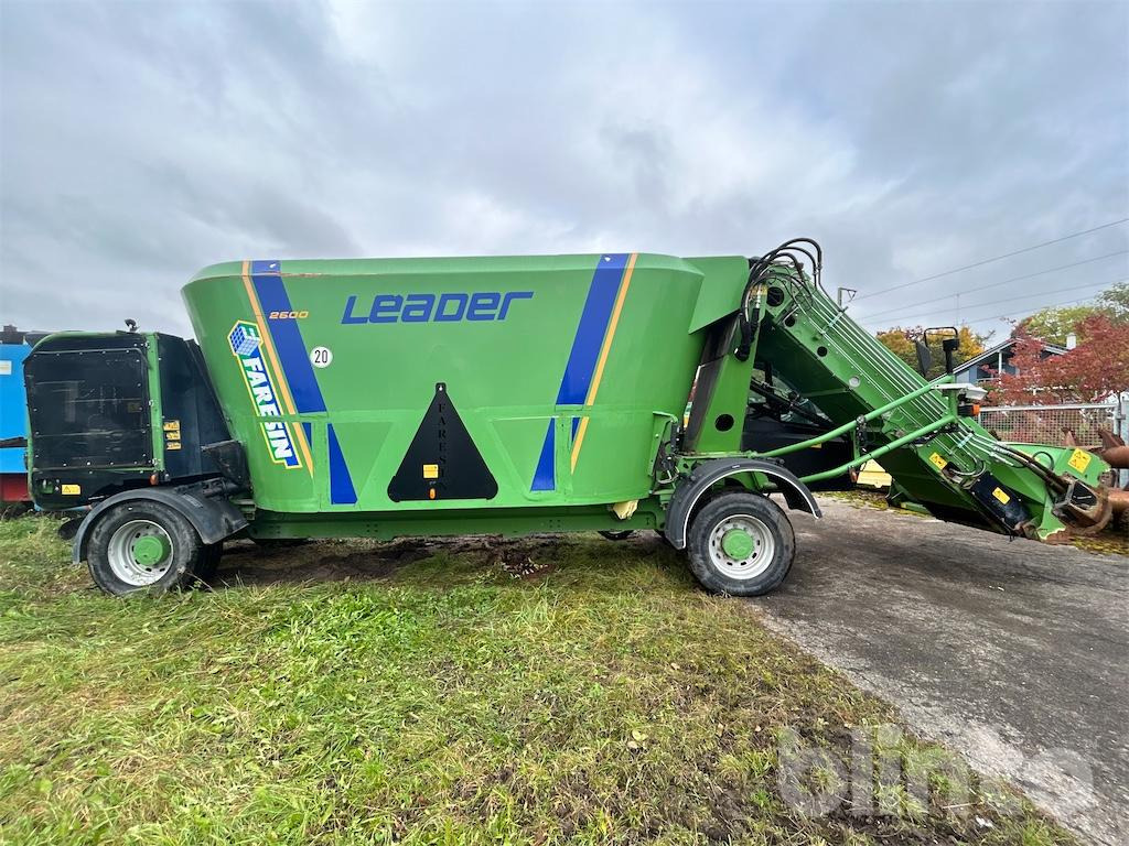 Leader 2600 (2015) - Lopbarības mikseris: foto 4 Leader 2600 (2015) - Lopbarības mikseris: foto 4