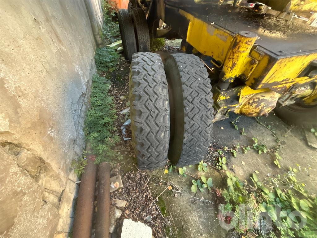 Riteņu ekskavators Liebherr A901: foto 11