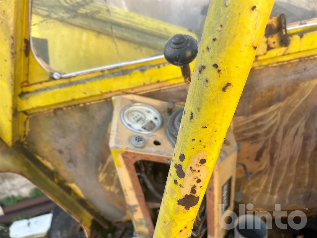 Riteņu ekskavators Liebherr A901: foto 27